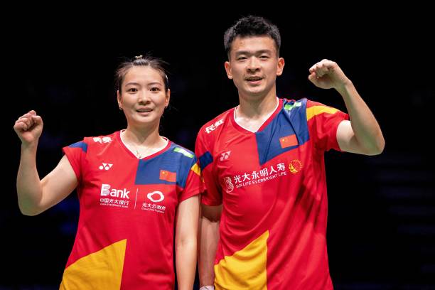 双打比赛不再踩线!羽毛球界线图解与常见错误