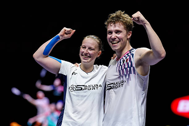 thwack羽毛球拍 vs 其他品牌：性能对比