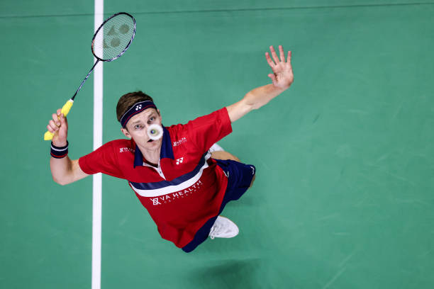 石宇奇技术特点分析:为何他是国羽男单的关键人物?