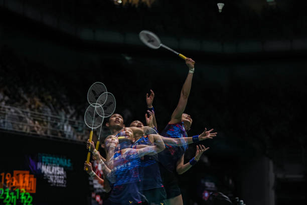 亚狮龙7号羽毛球适合什么水平的玩家？选购指南