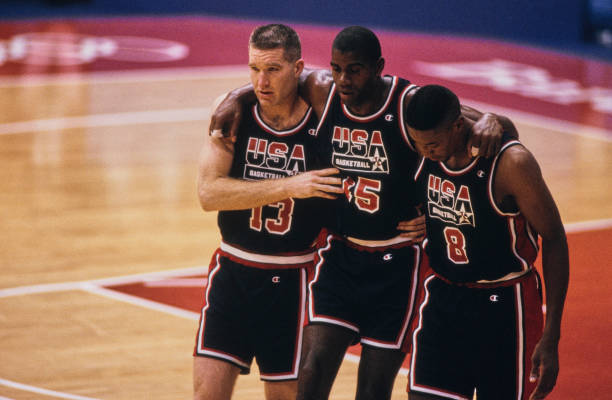 CBA季后赛直播平台盘点:央视、咪咕、腾讯谁家强?