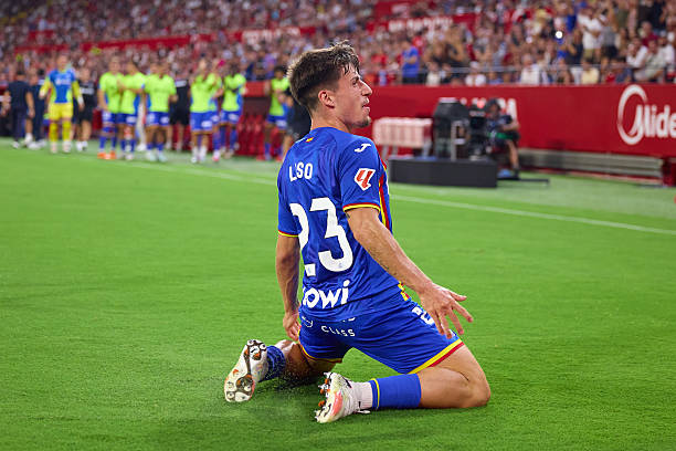 哈兰德转会市场价值揭秘:俱乐部为何愿意为他砸重金?