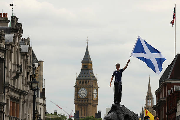 从卡洛斯到马塞洛:谁才是左后卫进球之王?