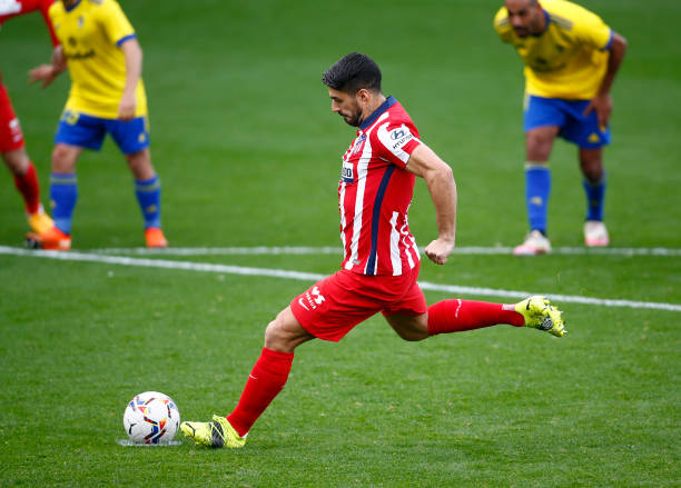 科学解析:C罗射门为何能保持超高速球速?