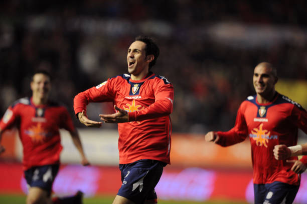 法甲2425赛季第三球衣设计:大胆配色与独特图案成亮点