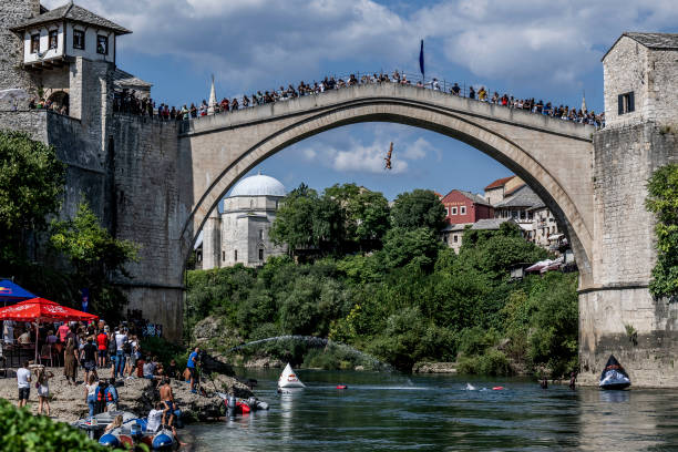 亚运会跳水收官战：男子10米台决赛成最大看点