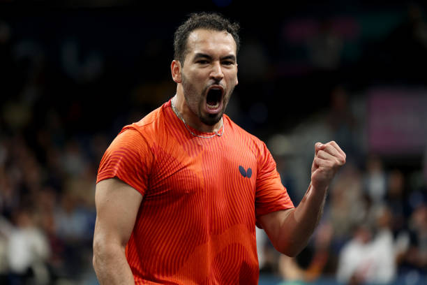 乒乓球案子尺寸科普:比赛用台与家用台的区别