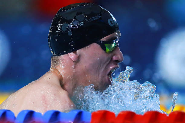 中考游泳转身必学:视频教学助你快速提升成绩