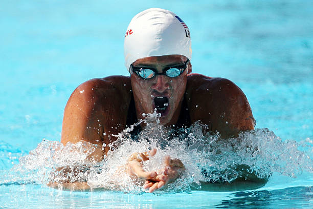 腰痛患者必看:游泳康复全指南