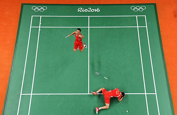 羽毛球场划线规则：从边线到底线的完整尺寸