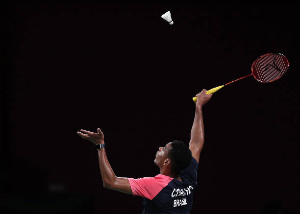 现代羽毛球竞赛规则与裁判图解