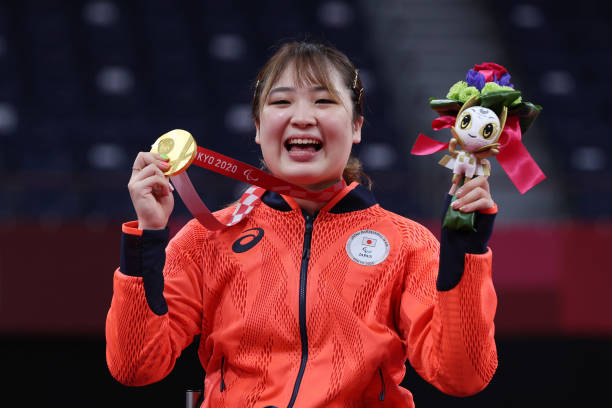 新手必看！羽毛球单打比赛规则视频教学