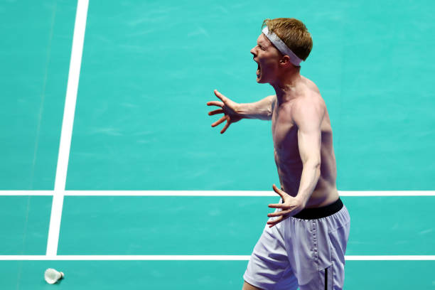 透气吸汗又时尚：儿童羽毛球训练服必备功能解析