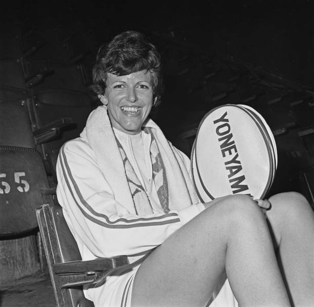 中考羽毛球考试：正手高远球与反手挑球评分细则