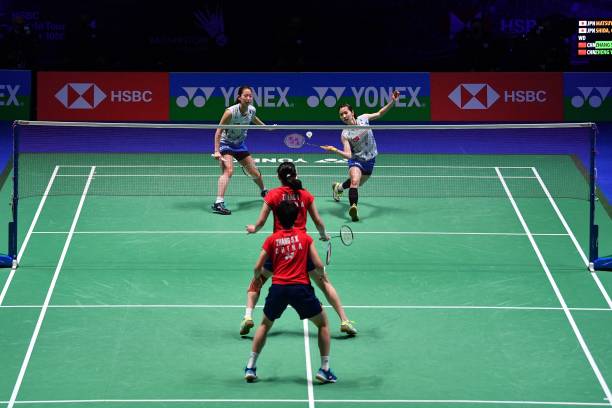 羽毛球网高度对比赛的影响：女子单打关键数据