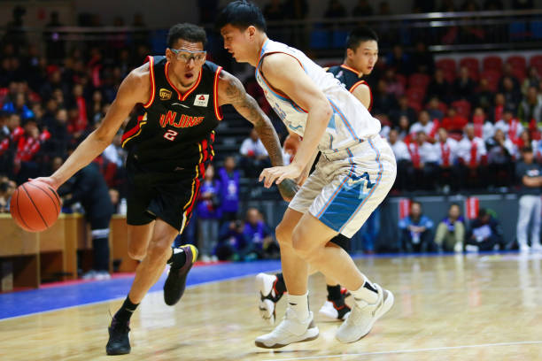 裁判视角：识别与判罚3秒违例的关键要点