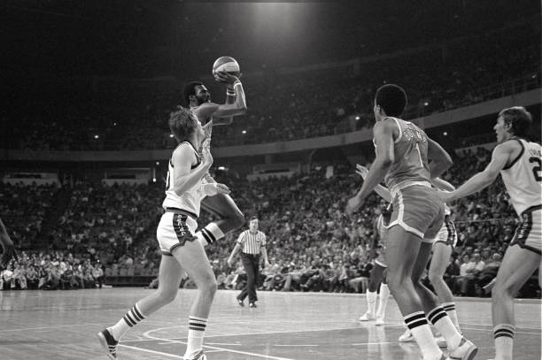 锁死对手的艺术家：NBA现役最佳外线防守者排名