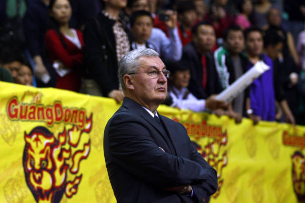 人盯人防守中的关键技巧与注意事项