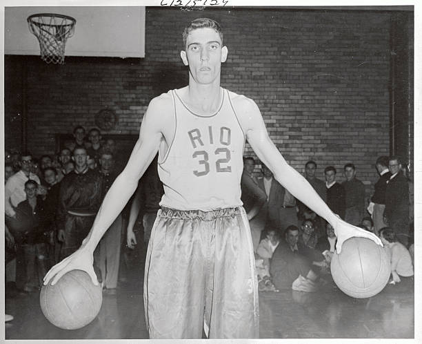 单位数号码的优势：解析大前锋号码选择对比赛表现的影响