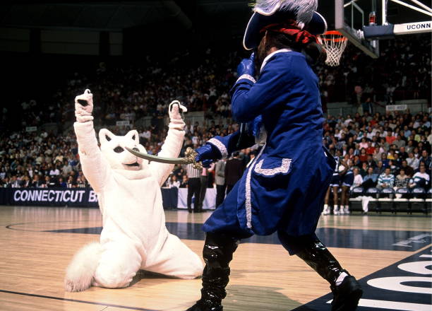 奥尼尔盖帽能力有多强？为何他从未成为NBA盖帽王？