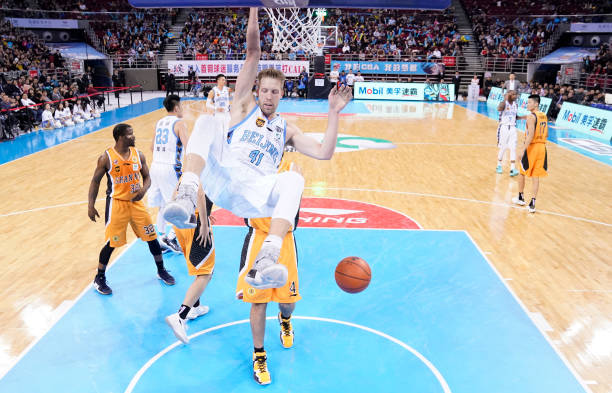 无插件畅享NBA！JRS直播带你直击精彩赛事