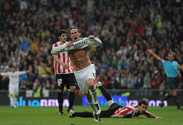 足球角球走地的贝叶斯概率模型与投注决策优化