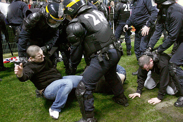 职业球员教你正确执行门球发球的技巧