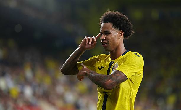 铲伤巴乔的球员是谁？盘点足坛最具争议的犯规