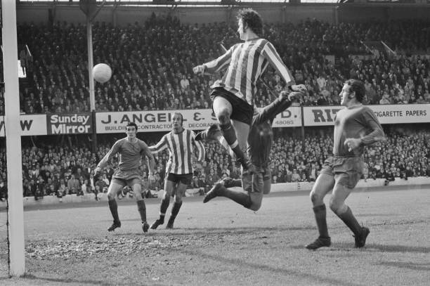 从保级到欧冠：德甲ds.一个赛季的传奇之旅