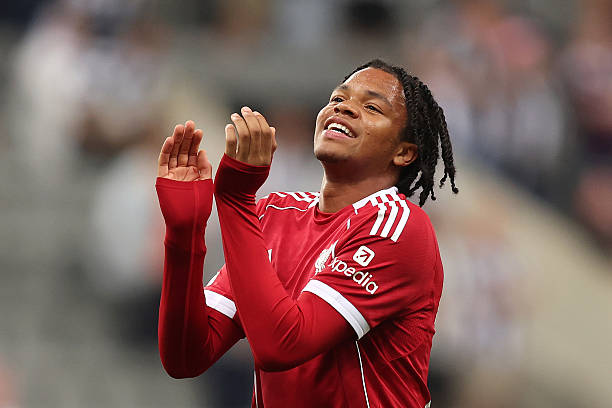 揭秘劳尔巅峰时期：为何他从未获得世界足球先生？