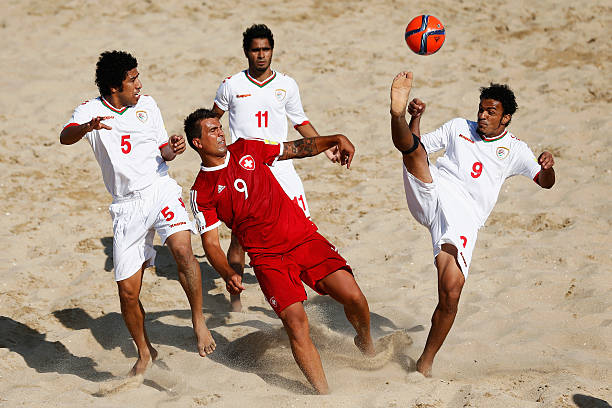 为什么美国人叫它Football，而英国人叫它Rugby？