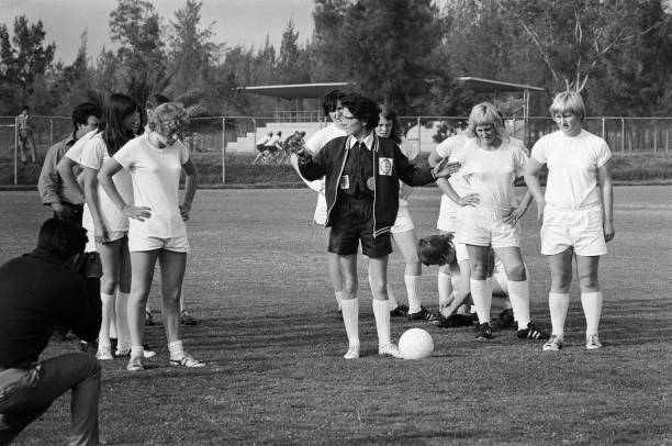 当门将戴帽：一场颠覆常规的比赛