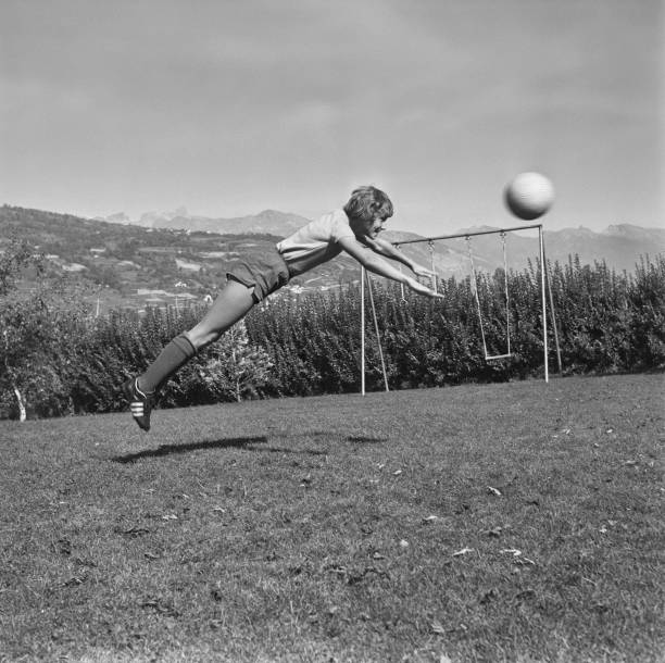 分组揭晓后各队反应：主帅谈出线前景与备战策略