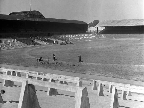 从拜仁到巴萨：33岁莱万的年龄与职业生涯转折点