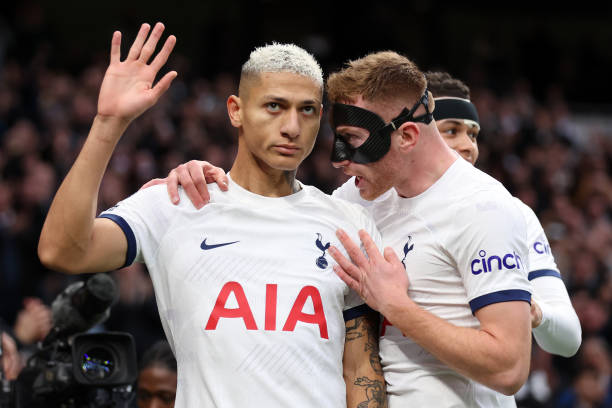 高清画质+中文解说：优质足球直播平台对比