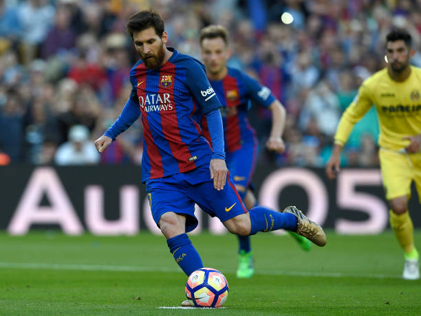 乔治娜晒与C罗甜蜜合影，网友直呼：太般配了！