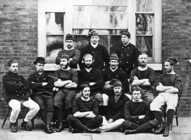 战术分析：点球和任意球在比赛中的作用有何不同？