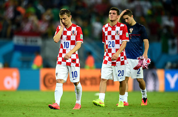 齐达内头槌马特拉齐事件：高清多角度慢镜回放