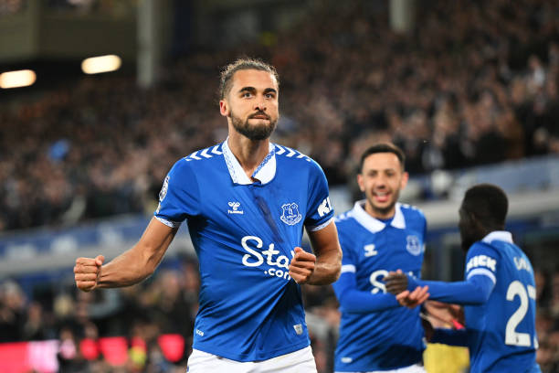 哈里·凯恩与女友凯蒂的爱情故事，从校园到婚姻