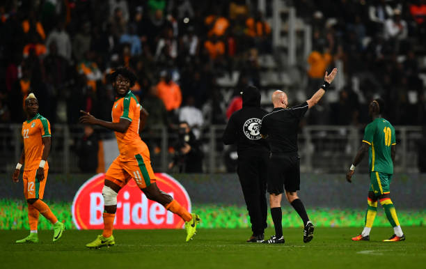 齐达内头顶的秘密：地中海还是战术地图？