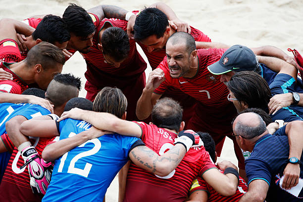 红牌停赛对第三场比赛的影响：停赛期如何计算？