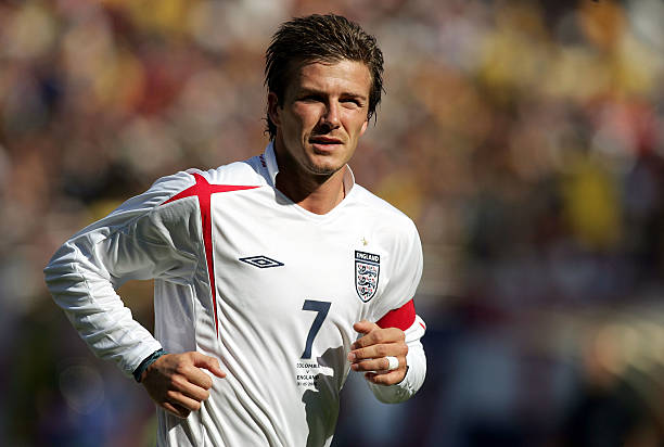 梦三巴萨的崛起:解析09欧冠决赛首发11人