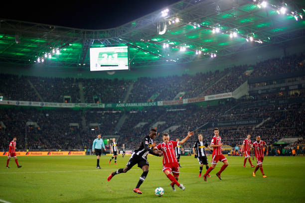 足球技巧：掌握脚弓推射的核心要点与训练方法