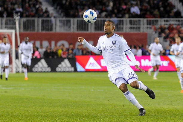 2122赛季西甲皇马VS巴萨：国家德比比分全解析