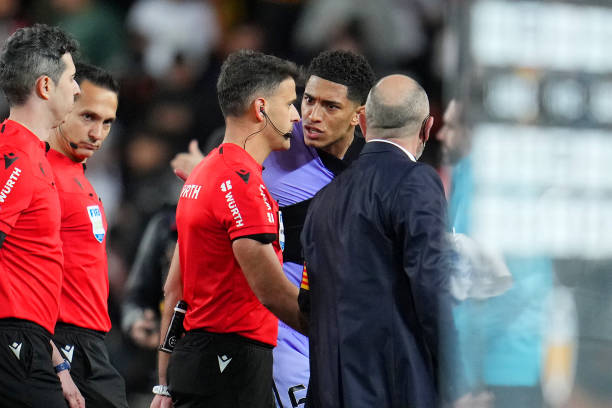 角球盘复盘技巧：如何从历史数据中提取价值？