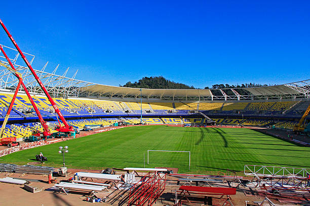 校园足球场升级改造提案：提升体育设施质量与利用率