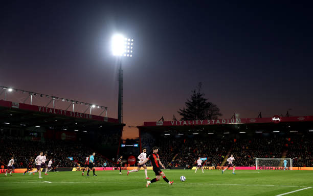 德乙射手榜:达姆施塔特前锋以18球领跑