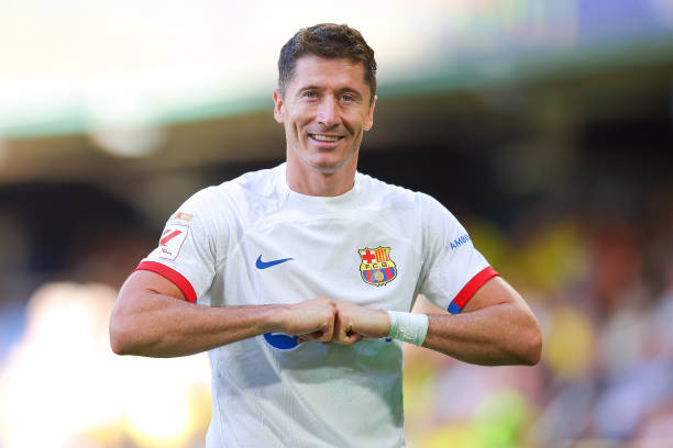 熬夜党的救星！24小时足球直播随时陪你嗨翻全场