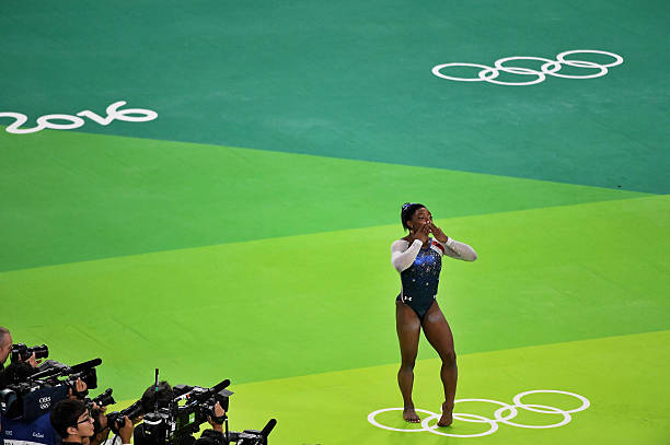 钩织巴黎奥运会吉祥物：材料、步骤与技巧全解析