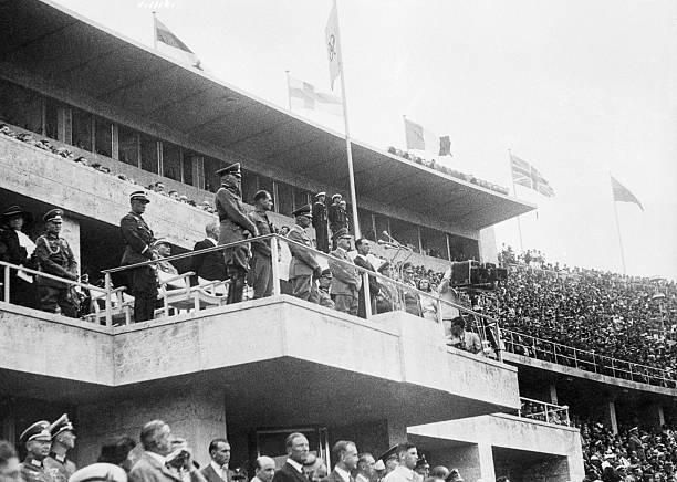 游泳何时成为奥运会正式比赛项目？